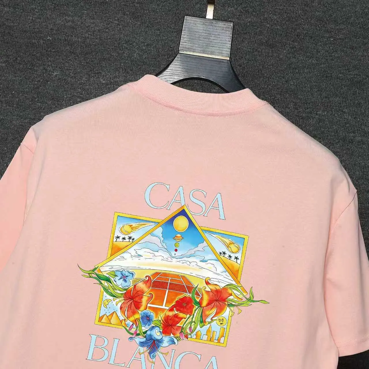 26ss CASABLANCA original printing process short-sleeved T-shirt original development using high-density double yarn pure cotton fabric upper body soft and comfortable color Black White Dark Green color Orange Pink Blue Royal Blue color cigarette powder 8 colors Sizes S M L XL